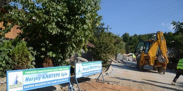 Maşukiye'de parke çalışmaları aralıksız devam ediyor