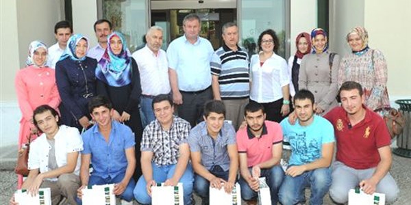 Köylü öğrencilerin başarısı herkesi kıskandırıyor