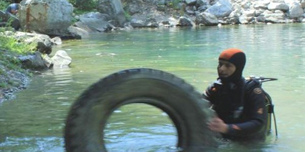 Atıklardan temizlenen göle balık bırakılacak