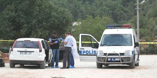 Sevgilisini yaralayıp, intihar etti