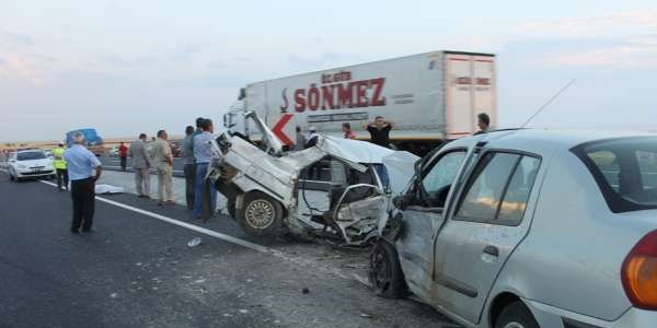 Aksaray'da feci kaza; 2 l 3 yaral