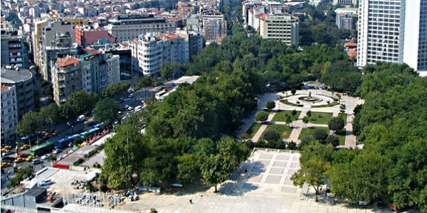 Taksim Gezi Parkı kapatıldı