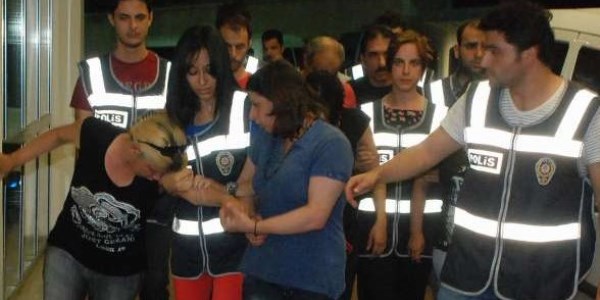 Şanlıurfa'da fuhuş operasyonu: 8 gözaltı