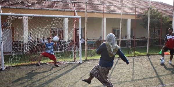 Bu defa sahaya anneler çıktı