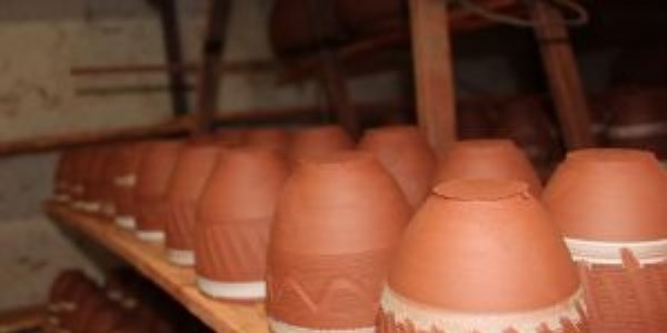 Ekmeklerini �amurdan ��kar�yorlar