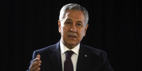 Ar�n�: �lk d�nemimizde bizi yiyecekmi� gibi bakarlard�