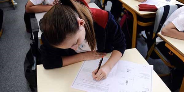 �zel okullar tek s�nav istiyor