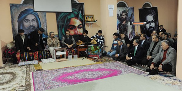 Alevi dedelerine maaş