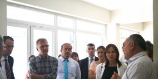 Kaymakam Kubilay Engelliler Evi'ne hayran kaldı