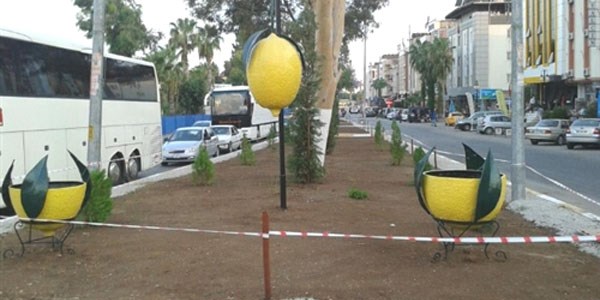 Akdeniz'de yeşil alan çalışması