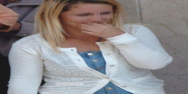 Kendisini bıçaklayan eşini duruşmada affetti