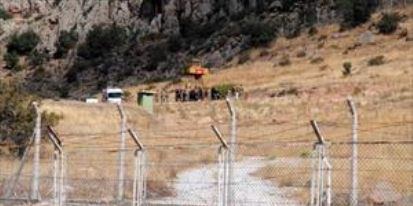 Afyonkarahisar'da ehit den 25 asker trenle anld