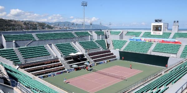 Trabzon Cup Tenis Turnuvasında tribünler boş kaldı