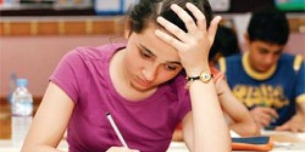 Aynı notlarla kalan öğrenci lisede geçecek