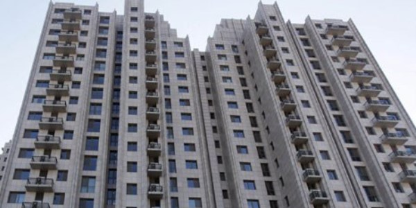 Y�ksek binaya �ift kap�c� gelecek, aidatlar artacak