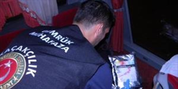 3 tona e�de�er uyu�turucu madde ele ge�irildi