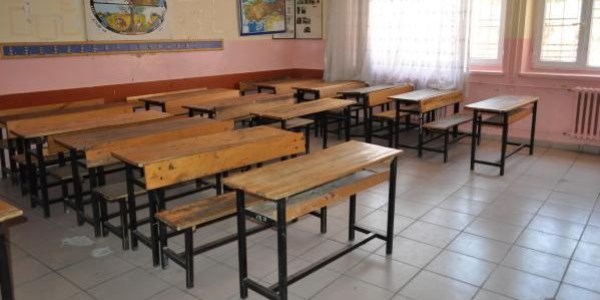 Ceylanpınar'da sınıflar boş kaldı