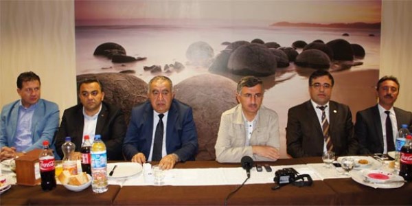 Vali Bekta�'tan ah�ap fuar� de�erlendirmesi