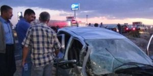 Diyarbakr'da trafik kazas: 1 l, 8 yaral
