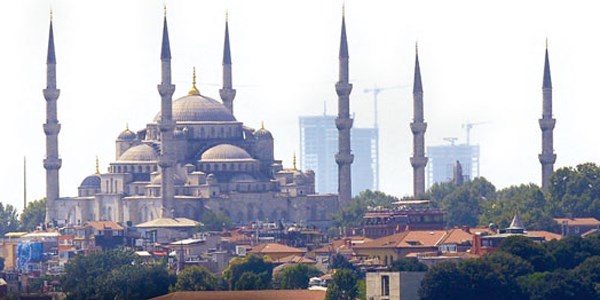 Belediye siluet topunu bakanlığa attı