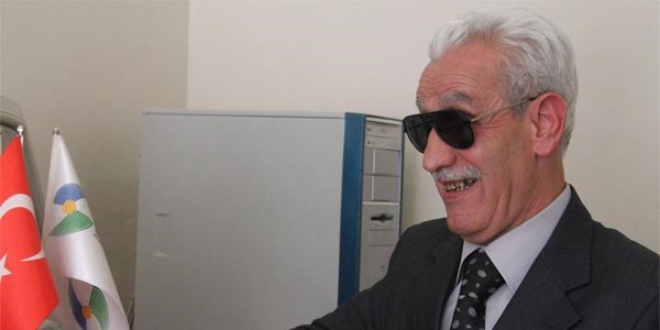 Görme engelli müteahhitten 70 milyon TL'lik site projesi