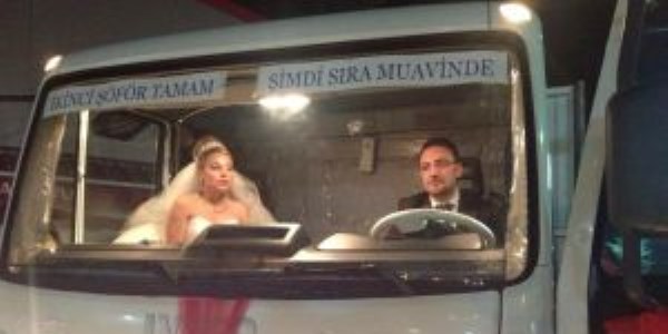 Artvin'de 'Gelin Kamyonu'