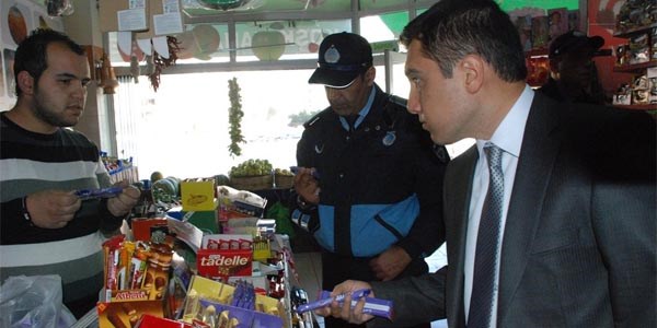 Okul �nleri zab�ta g�zetiminde
