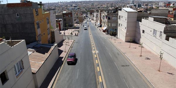 Katiphoca Caddesi görenleri şaşırtıyor