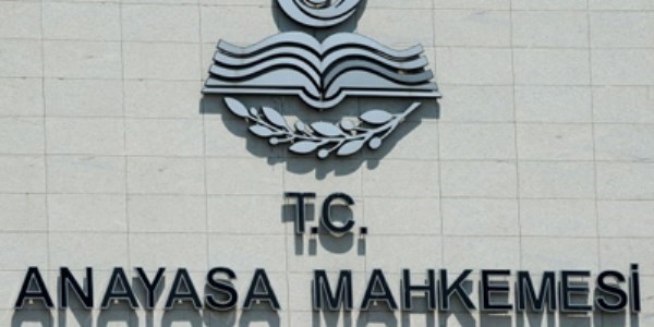 Anayasa Mahkemesi'nde b�y�k�ehir mesaisi