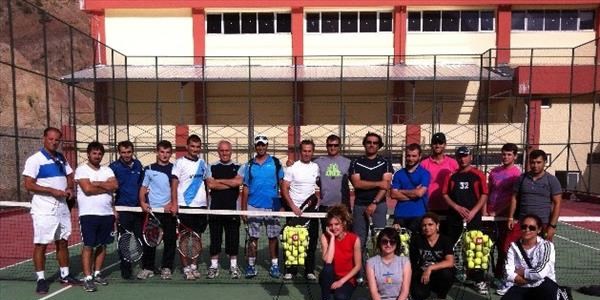 G�m��hane 'tenis'le tan��t�