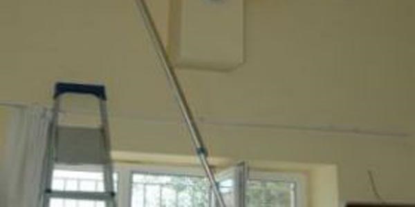 Batman'da g�n�ll� okul boyama kampanyas�
