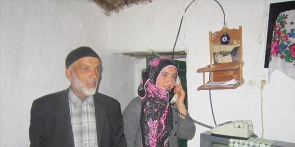 Köylülerin 5 yıl aradan sonra ilk 'alo' sevinci