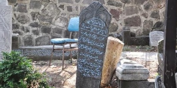 Niksar'daki tarihi mezar talar