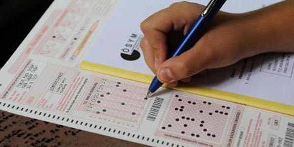 S�nava haz�rlad��� ��rencisiyle ayn� b�l�m� kazand�