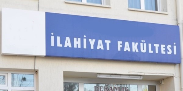 60 öğretim üyesinden yeni ilahiyat programına tepki