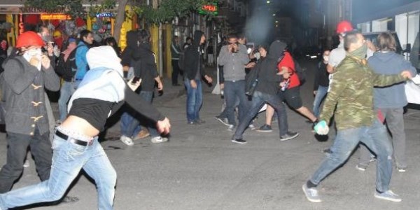 Göstericiler TOMA'yı taşladı, polis müdahale etmedi
