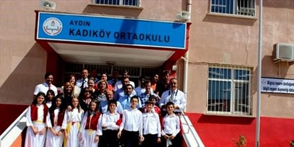 Kadıköy ilk ve ortaokulu yeni yıla yeni imajla girdi