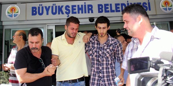 Belediye meclisine mezbahane bask�n�