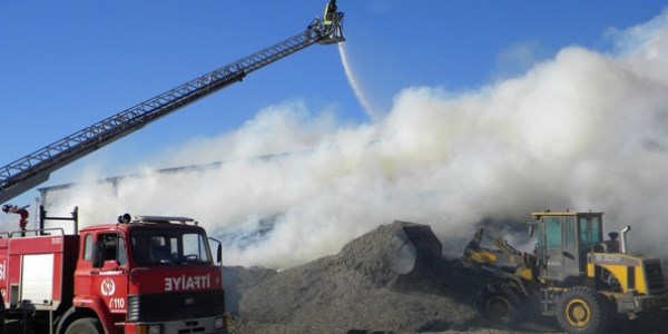 Edirne'de �eltik fabrikas�nda yang�n