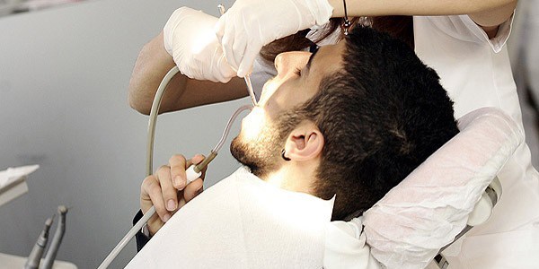 Çürük diş kanserden koruyor iddiası