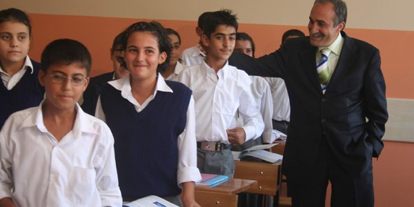 Şanlıurfa Belediyesi'nden eğitime 100 Bin TL destek