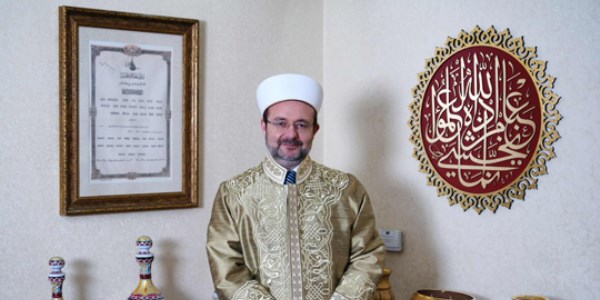 Görmez: İlahiyat fakülteleri 'felsefe'siz olamaz