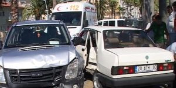 Marmaris'te trafik kazas: 1 yaral