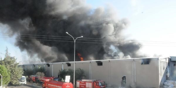 Gaziantep'te fabrika yangını