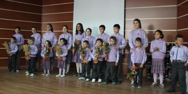 Bayburt'ta 16 bin ��renci ders ba�� yapt�