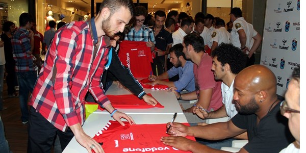 Trabzon'da bedava forma izdiham�