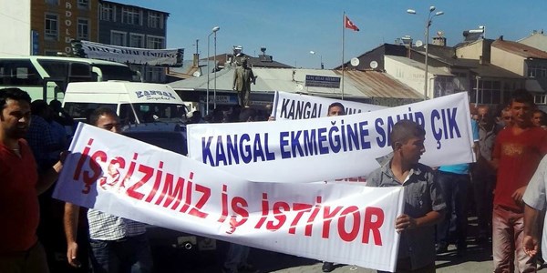 Kangal halk�ndan d��ar�dan i��i al�m� protestosu