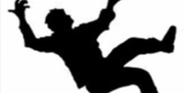 Kanser hastas�, hastanenin 9. Kat�ndan atlad�