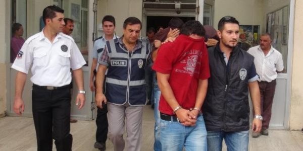 Savc� itiraz etti, 5 tecav�z zanl�s� tutukland�