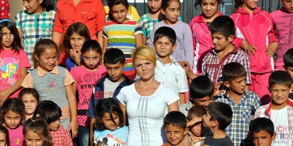 �ampiyonaya kat�lacak ��retmenleri i�in para toplad�lar